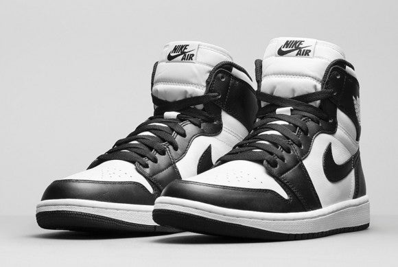 Air Jordan Retro 1 Black and White