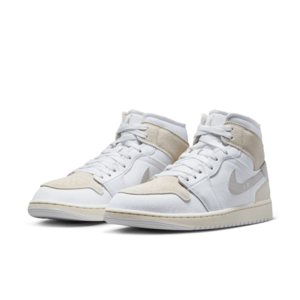 Air Jordan Retro 1 Mid SE