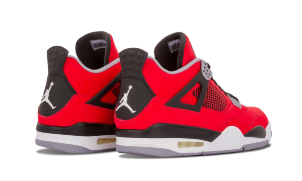 Air Jordan Retro 4 Toro Bravo - Imagen 2